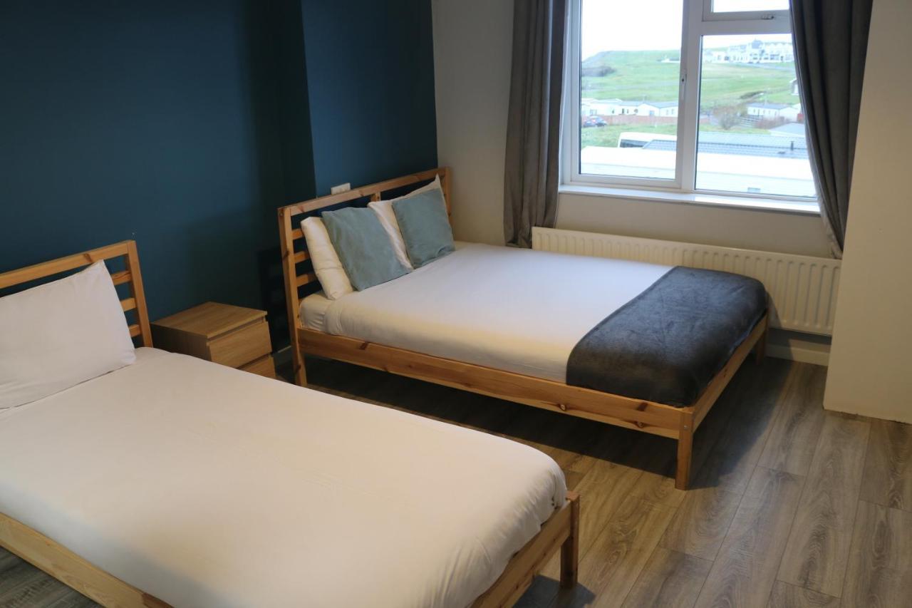 Rougey Lodge Hostel Бундоран Екстериор снимка