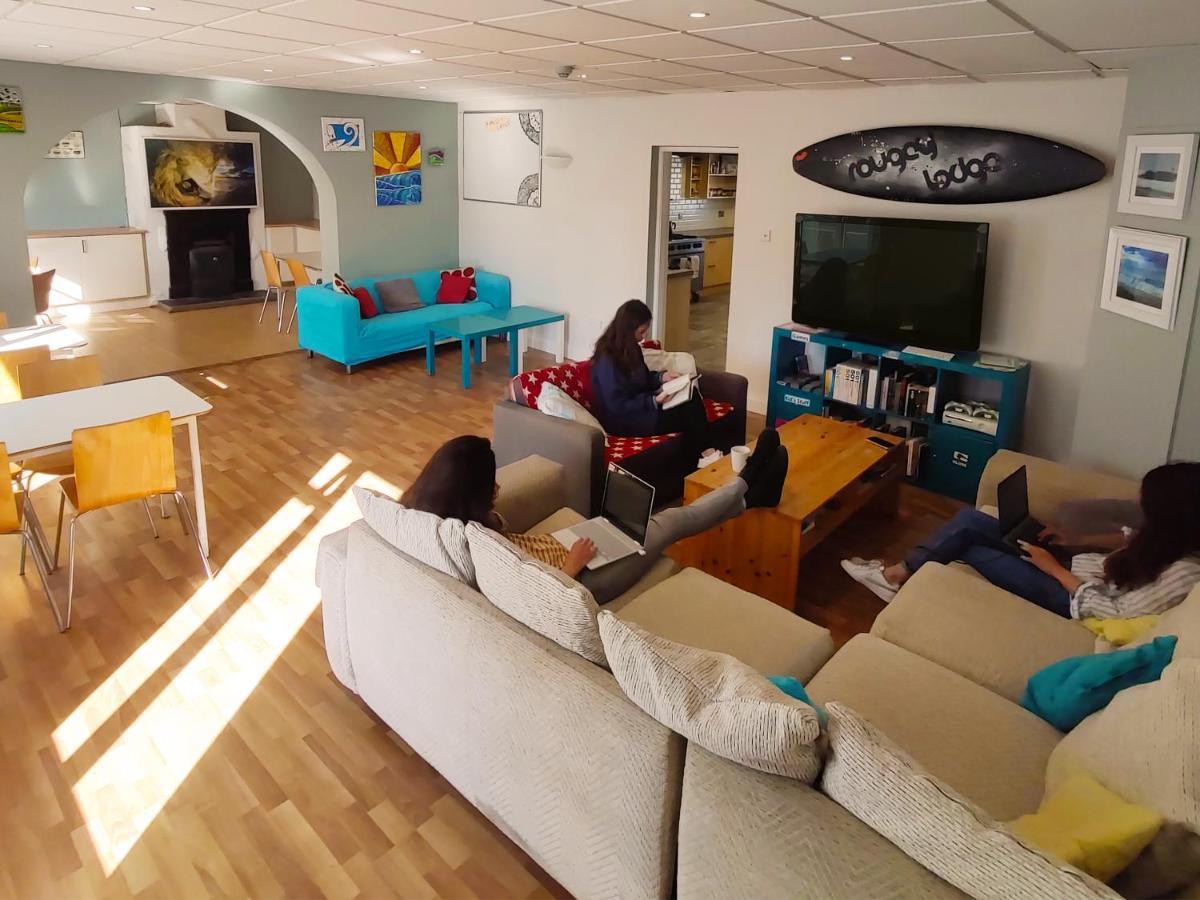 Rougey Lodge Hostel Бундоран Екстериор снимка